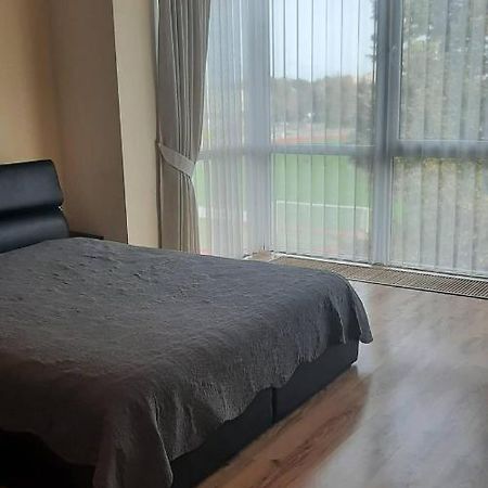 Appartement Jaukus Apartamentai à Šiauliai Extérieur photo