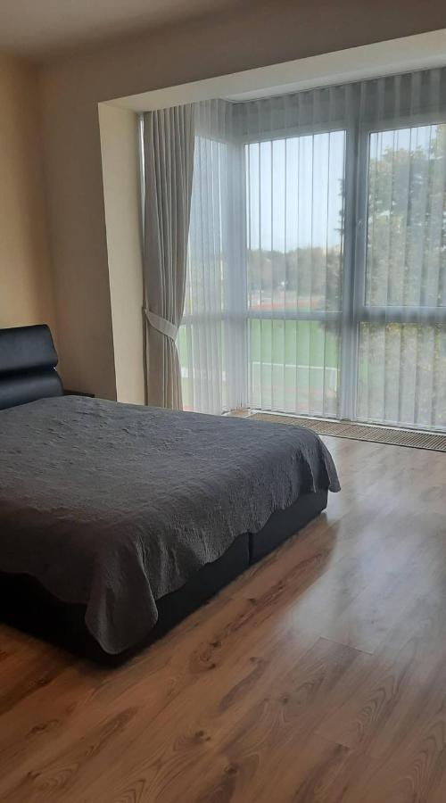 Appartement Jaukus Apartamentai à Šiauliai Extérieur photo
